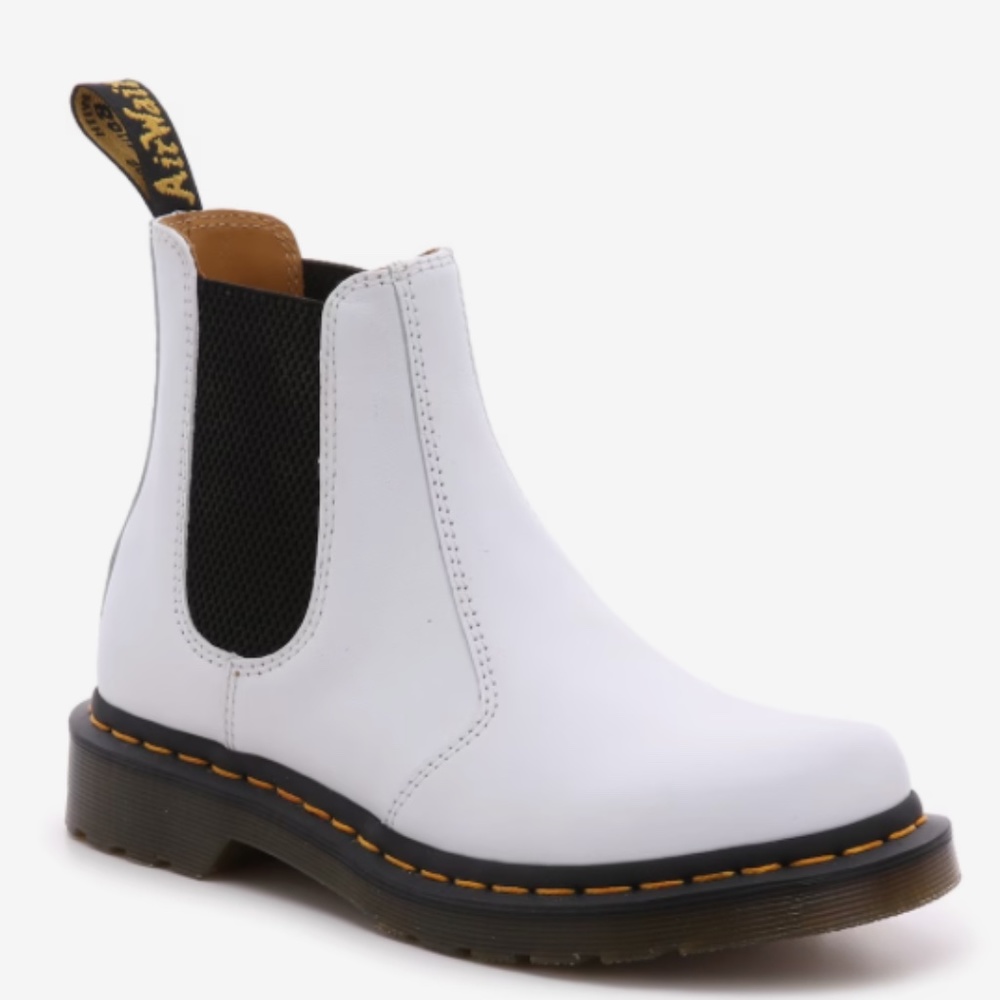 NEW IN BOX Dr. Martens 2976 Chelsea Boot - Women's - Size 8